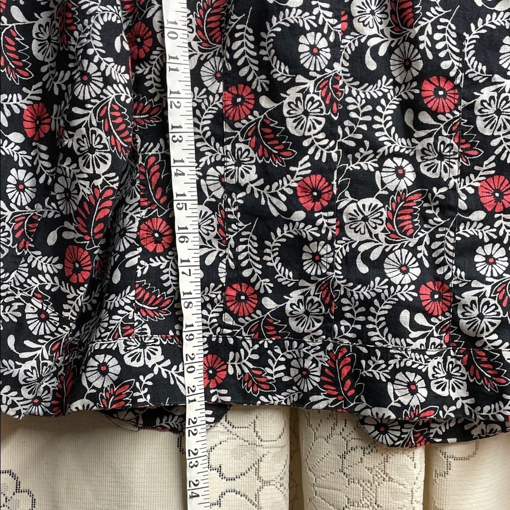 Kim Rogers 100% Linen Black and Red Floral Blazer - Picture 7 of 7